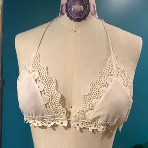Urban Outfitters Intimates & Sleepwear - Urban outfitters White lace crochet bralette Urban Outfitters Intimates & Sleepwear - Urban outfitters White lace crochet bralette